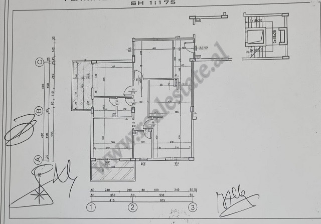 Apartament 3+1 ne shitje prane Kopshtit Zoologjik ne Tirane
